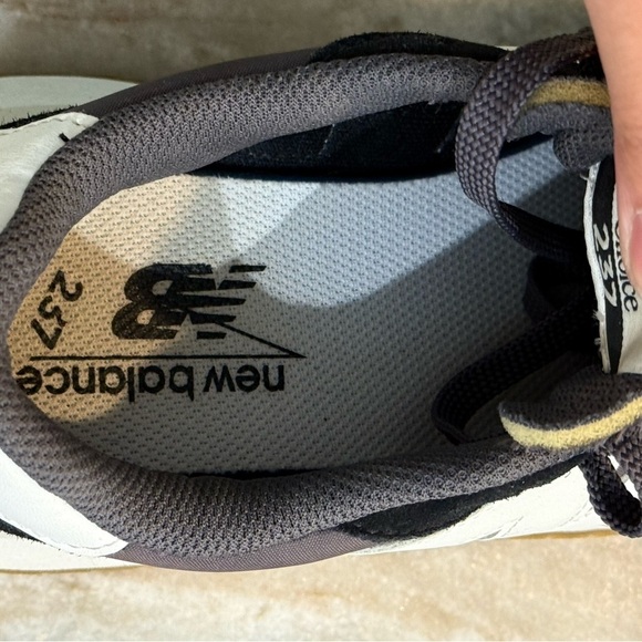 Women’s VINCE Avani black leather sandals- Size 8.5 - Picture 2 of 9